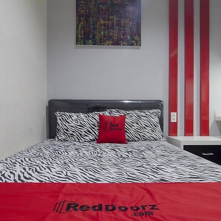Reddoorz Near Lawang Sewu Hotel Semarang Luaran gambar