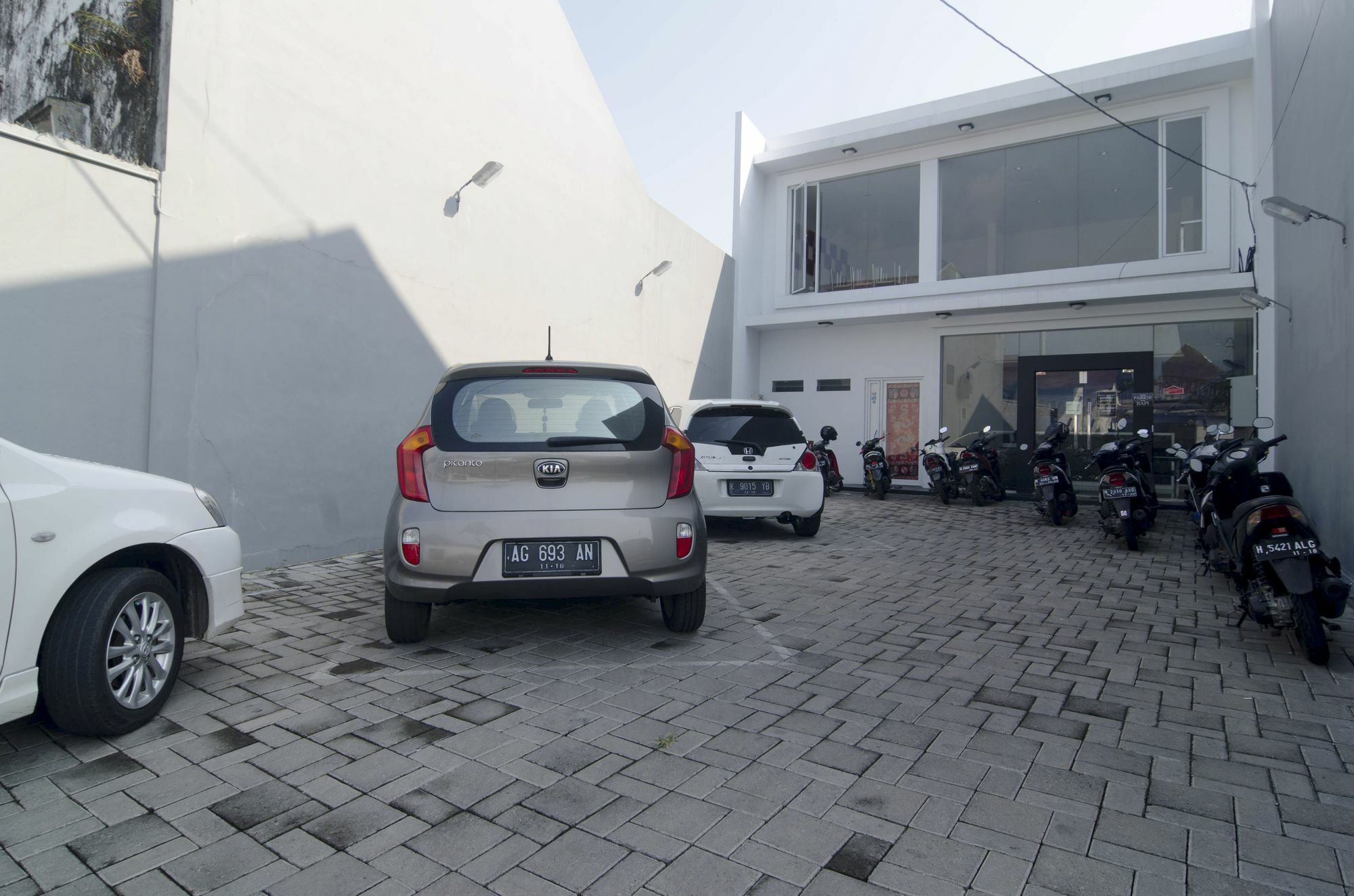 Reddoorz Near Lawang Sewu Hotel Semarang Luaran gambar