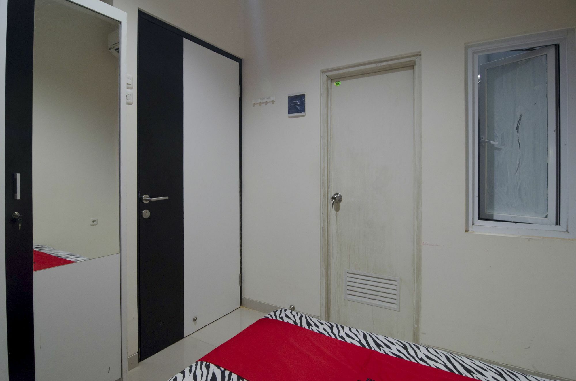 Reddoorz Near Lawang Sewu Hotel Semarang Luaran gambar