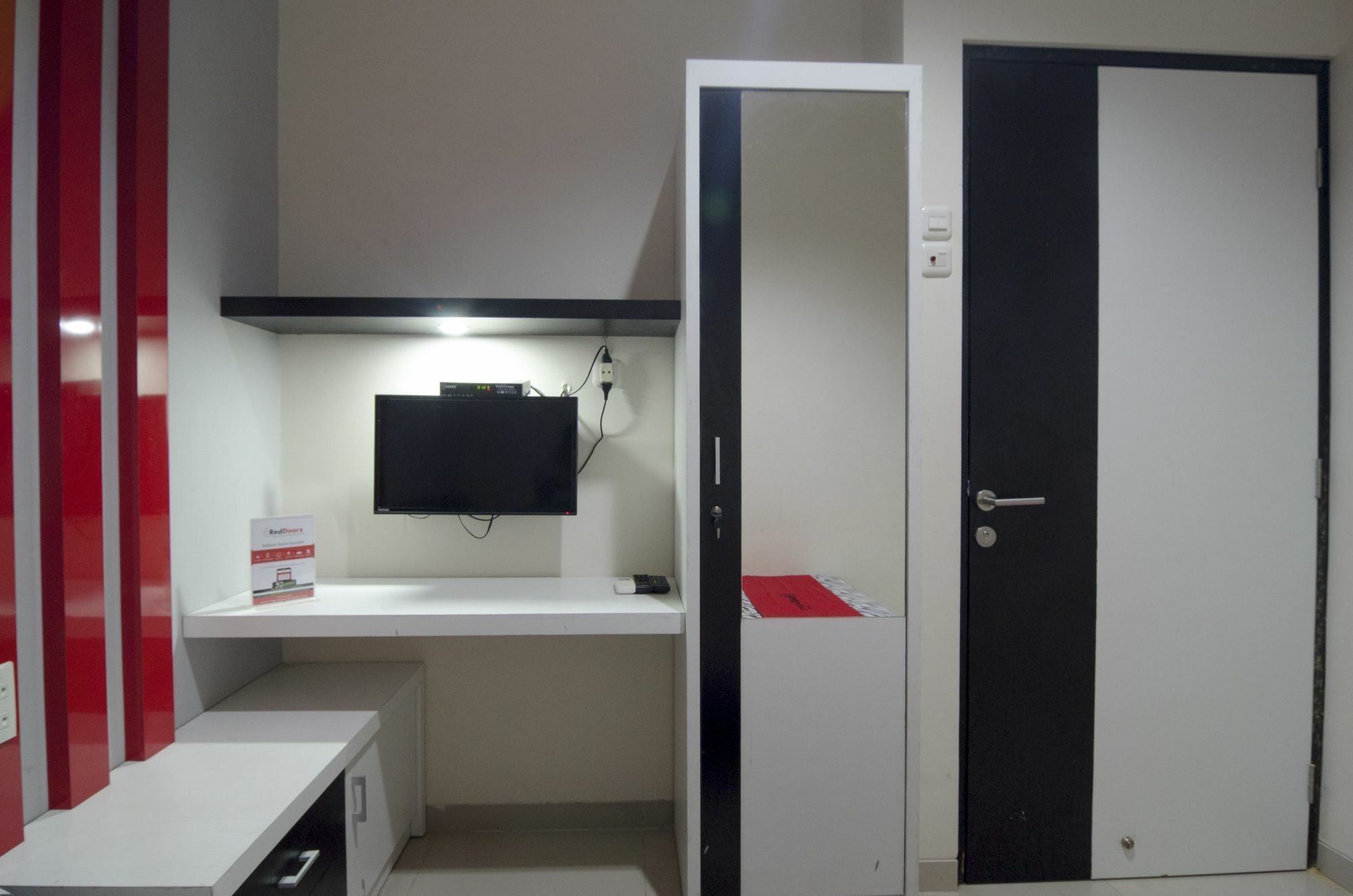 Reddoorz Near Lawang Sewu Hotel Semarang Luaran gambar